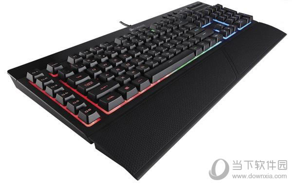 微星发布世界最小桌面VR PC主机MSI Trident