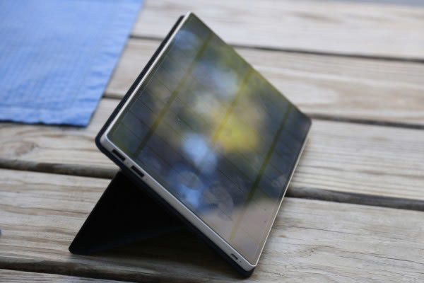 SolarTab iPhone太阳能充电板