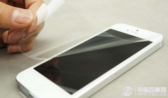 iPhone5开箱后撕开贴膜