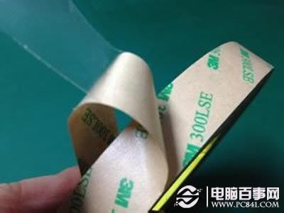 iPhone听筒进灰怎么办?清除iPhone话筒灰尘