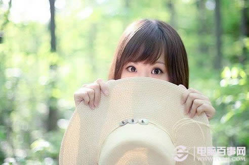 挡脸或者眼睛的拍照姿势